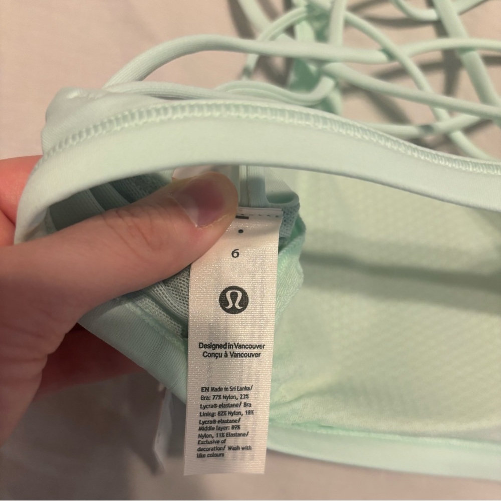 Lululemon Women's Mint Sports Bra - Picture 4 of 5